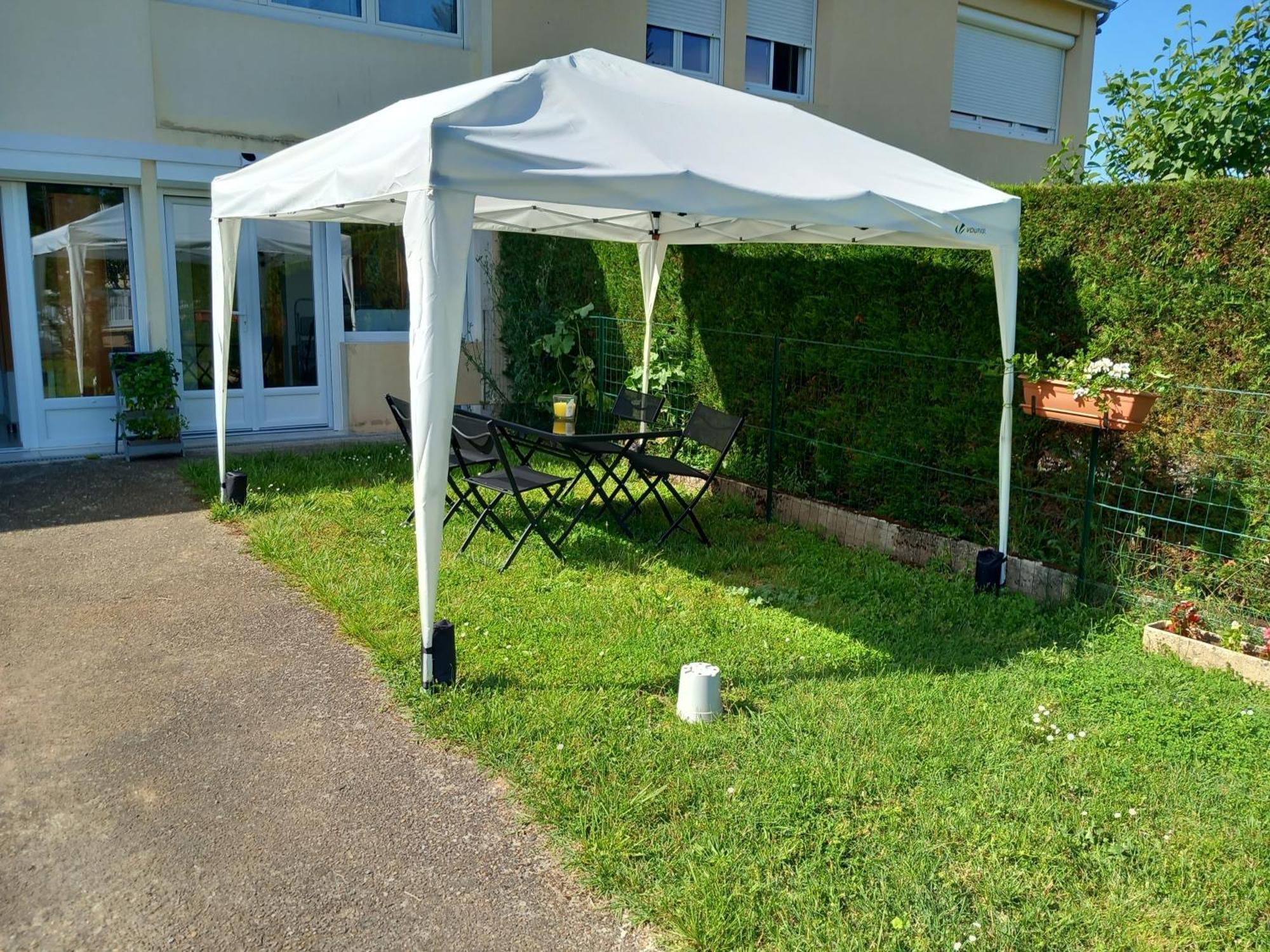 Lumineux, Bien Situe Et Tres Calme + Parking Prive Le Bugue Exterior foto